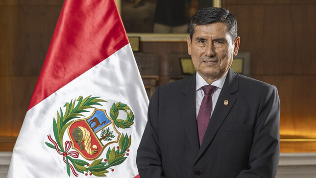 Luis Arroyo Sánchez juró como Presidente del Consejo de Ministros