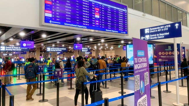 Ante feriado largo por Semana Santa, Indecopi recuerda que pasajeros pueden recibir compensación por sobreventa de vuelos
