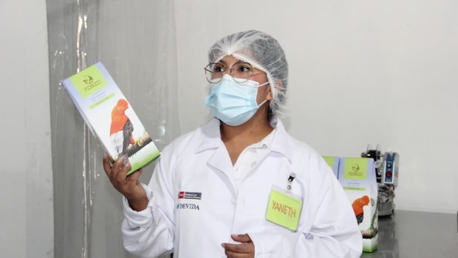 Cusco: Devida entrega equipamiento valorizado en más de S/ 129 mil para procesar café en Yanatile