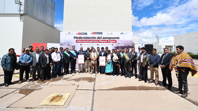 PCM: Gobierno impulsa modernización de aeropuerto y ejecución de obras de agua potable y alcantarillado en región Puno