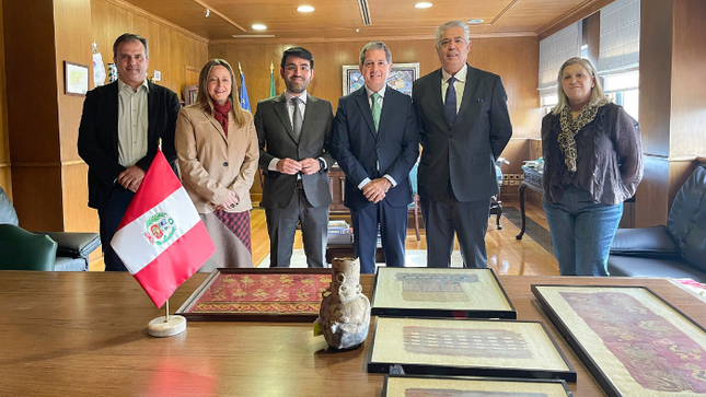 Embajada del Perú en Portugal gestiona recuperación de seis bienes culturales